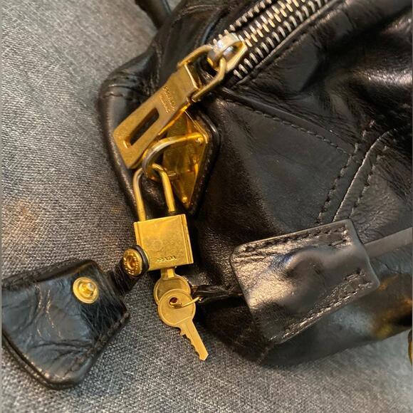 Rock this amazing leather bag - Picture 14 of 15